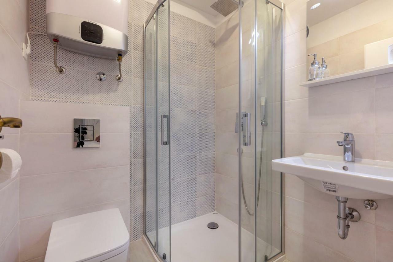 Studio Apartments Insula Сплит Экстерьер фото