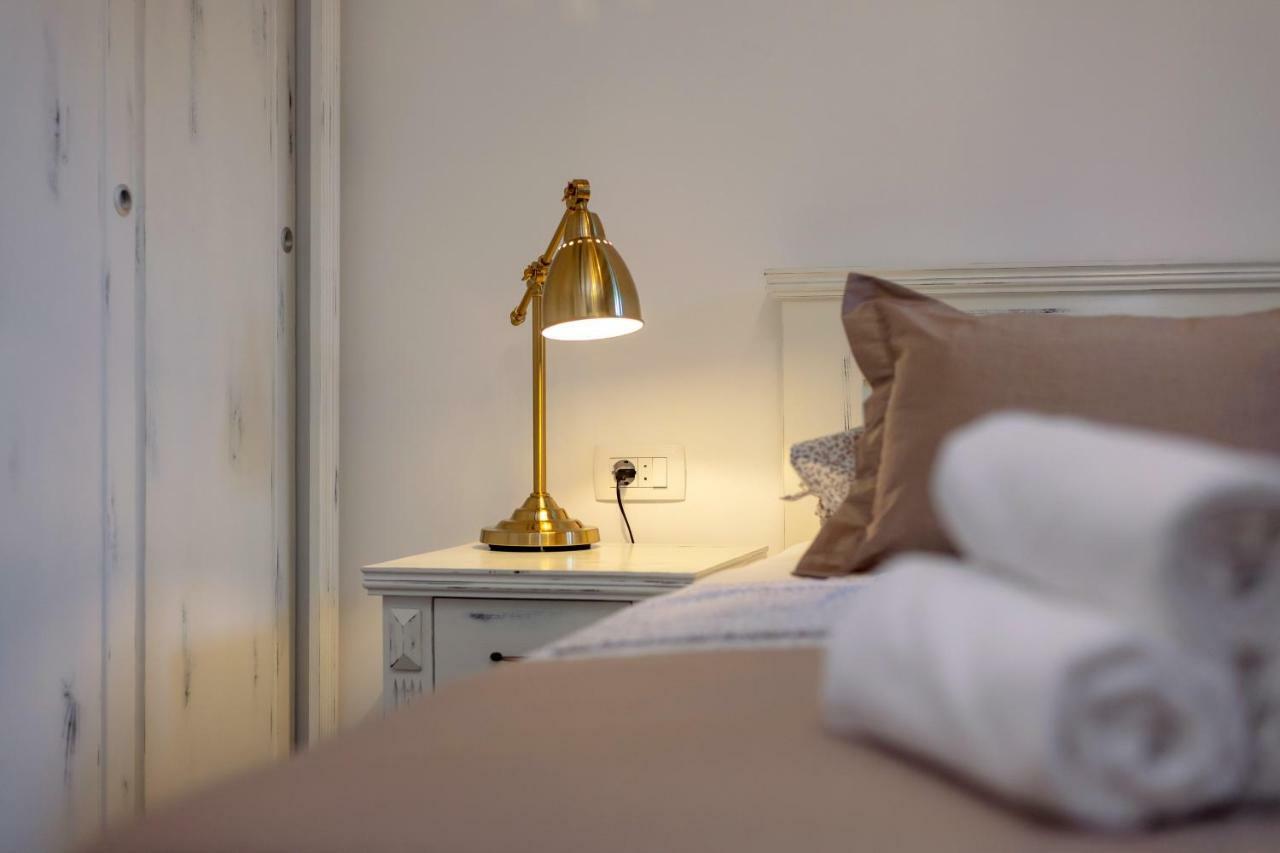 Studio Apartments Insula Сплит Экстерьер фото